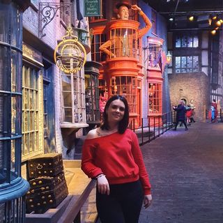 Iuliana Rotaru's avatar