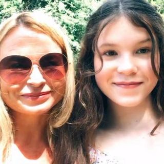Emma Barnes's avatar