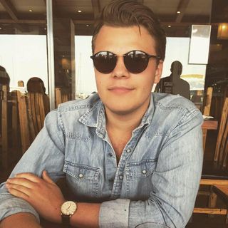 Aleksander Valle's avatar