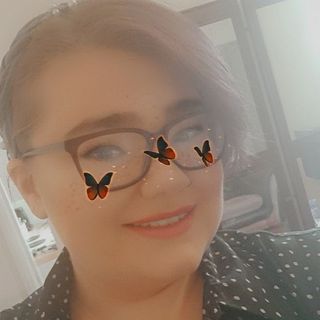 Lydia Clowes's avatar