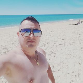 Randy Cezar's avatar