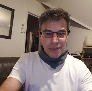 Raj Kharade's avatar