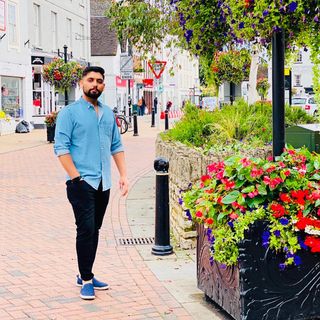 Murad Ali Warraich's avatar