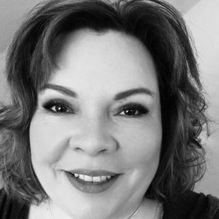 Sarah Warne's avatar