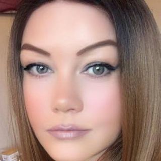 Jacky Earnshaw Hesketh's avatar