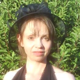 Ellie Nicol-Hilton's avatar