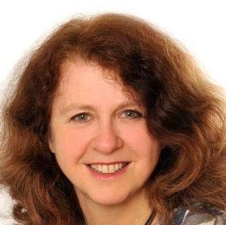 Rosalie Segal's avatar