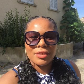 Chrissie Milian's avatar