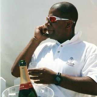 Lee Derrick's avatar