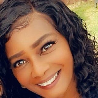 Heather Denise's avatar