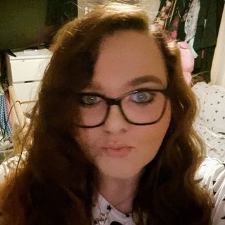 Louise Medlyn's avatar