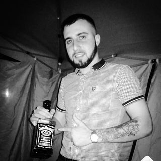 Lucas Lage's avatar