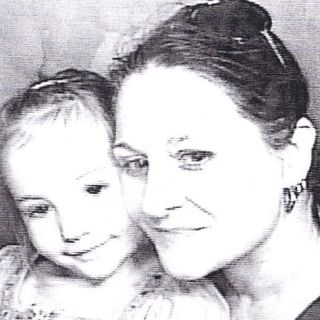 Suzanne Cox's avatar
