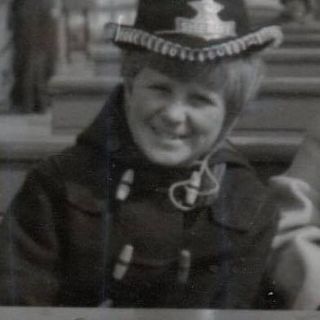 Linda Curtis's avatar
