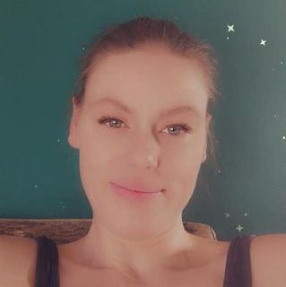 Louise Lyness's avatar