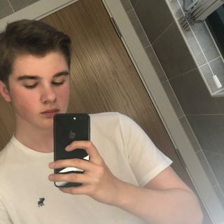 Oliver Leach's avatar