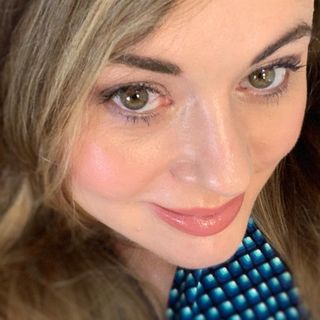 Jenny Holland's avatar