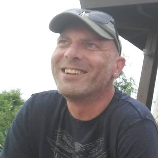 Richard Walker's avatar