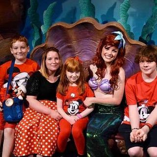 Emma Hughes's avatar