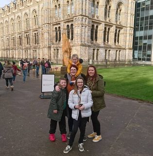 Kelly Brady's avatar