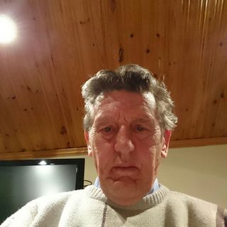 Robert Moore's avatar