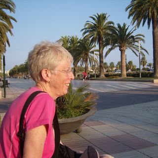 Beryl Smith's avatar