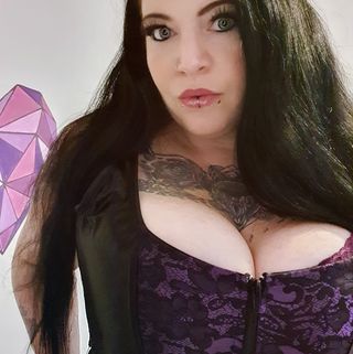 Sarah Bromley's avatar