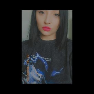 Marie Millest's avatar