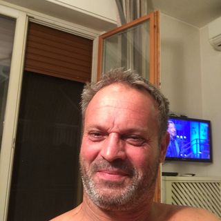 Leonardo Beccai's avatar