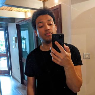 Damien Ebanks's avatar