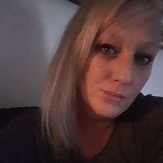 Karen Bomprezzi's avatar