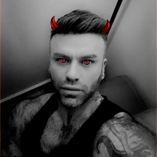 Michael Leon's avatar