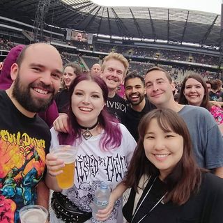 Kirsten Emily's avatar