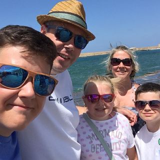 Pete Robinson's avatar