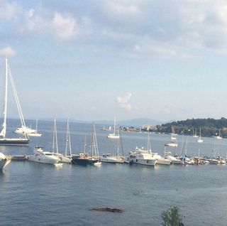 Mahroof Hussain's avatar