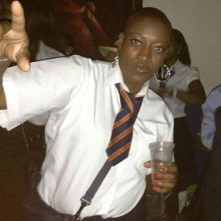 Vanessa Myers's avatar