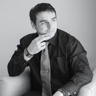 Hylton Stewart's avatar