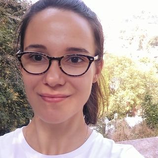 Silvia Lazar's avatar