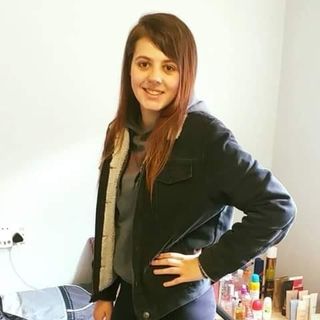 Chloe Gordon's avatar