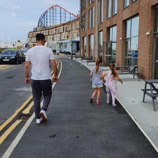 Jamie Lloyd's avatar