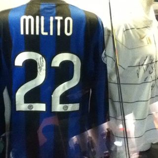 Tintin Tintin Tintin's avatar