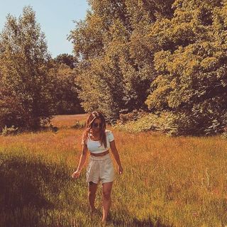 Nadia AB's avatar