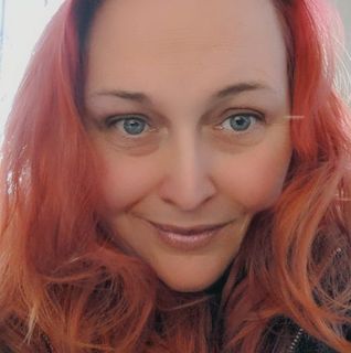 Fiona Hutchinson's avatar