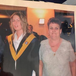 Linda Crozier's avatar