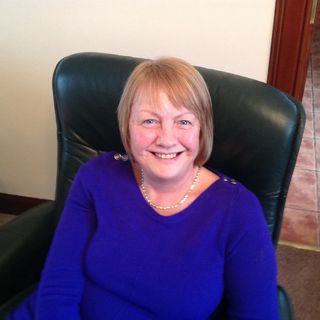 Linda Clark's avatar