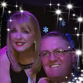 Julie Ratcliffe's avatar