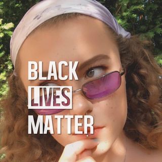 Emily Law's avatar