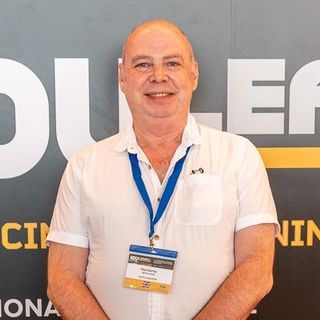 Mark Warnes's avatar