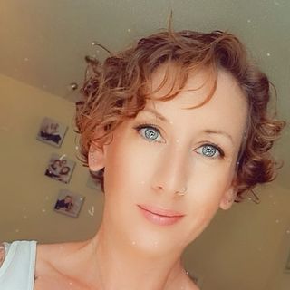 Sarah Clarke's avatar