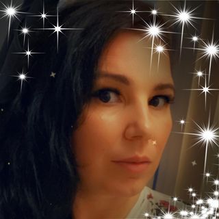 Catalina Kaushik's avatar